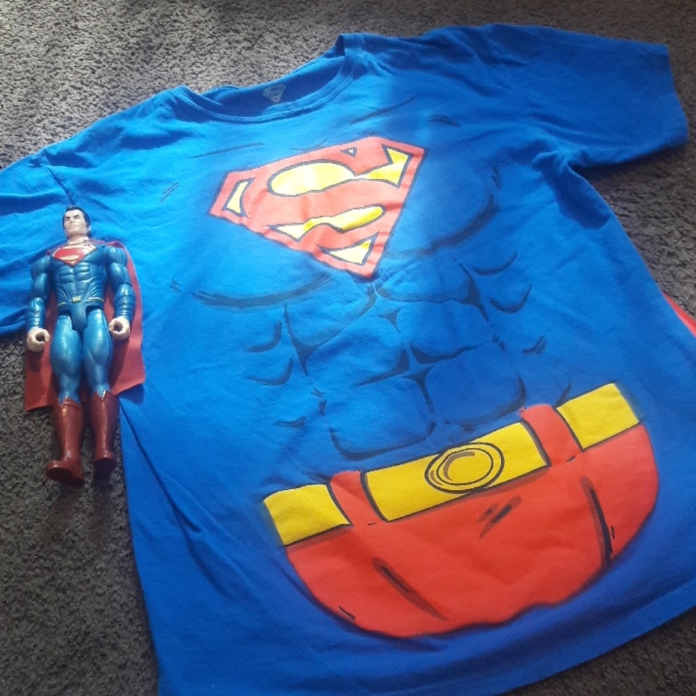 Superman t-shirt with cape
